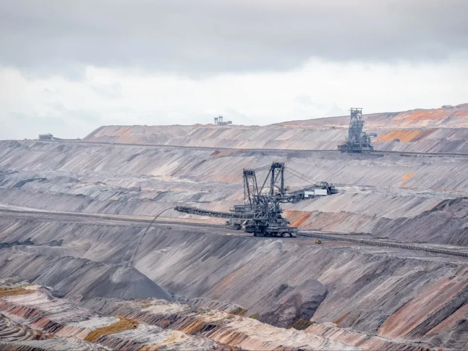 Solusi Pengendalian Debu dalam Coal Treatment dengan Teknologi Hydrosol